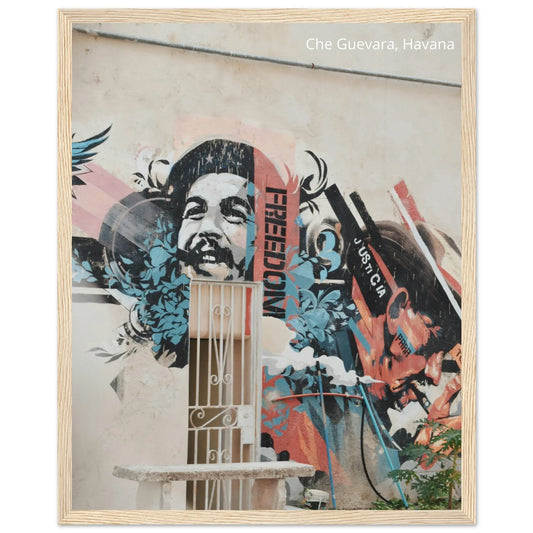 “Premium 🌿Earth-Conscious Pine Wall Art” - Graffiti Collections: Che Guevara mural on a Building in Havana - Canvas Wiggle