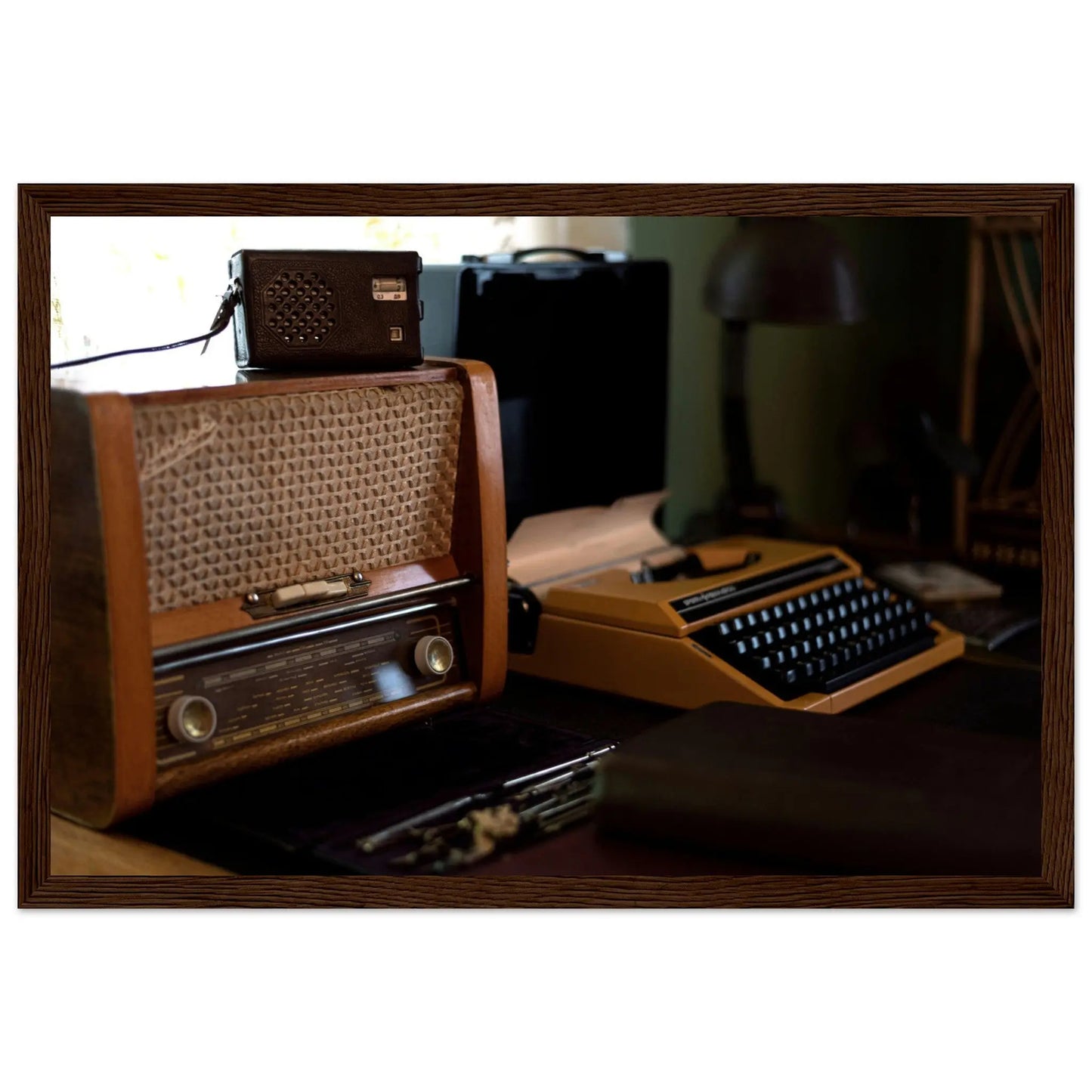 “Premium 🌿Earth-Conscious Pine Wall Art” - Retro Collections: A set of Radios and A Typewriter - Canvas Wiggle