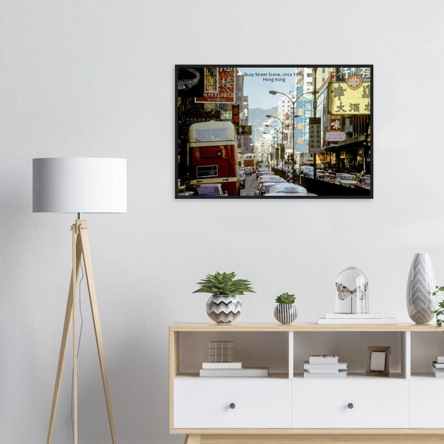 “Premium 🌿Earth-Conscious Pine Wall Art” - Retro Collections: Busy Street - Canvas Wiggle